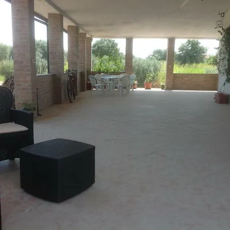 Il Podere 게스트하우스 로첼라 이오니카